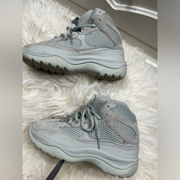 Adidas Yeezy Desert Boot “Salt” - Picture 1 of 9